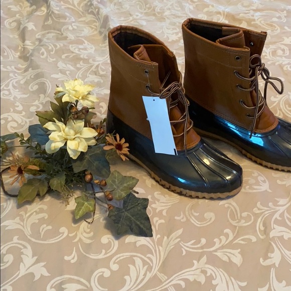 Sporto Shoes - Sporto Arianna Duck Boots NWTs